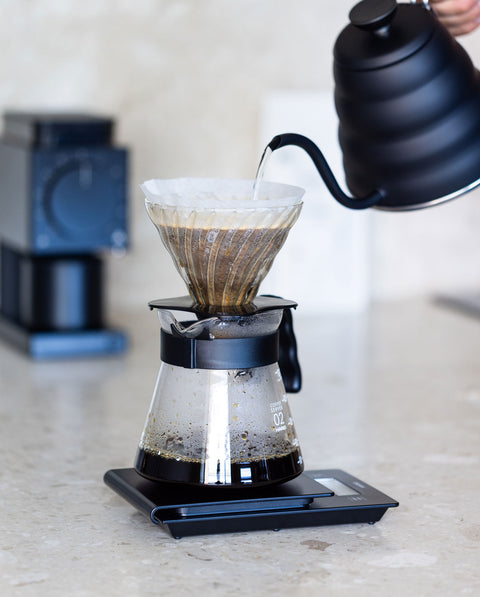 Hario V60 Suiren druppelaar - Transparant zwart-wit Hario V60 Suiren druppelaar - Transparant zwart-wit
